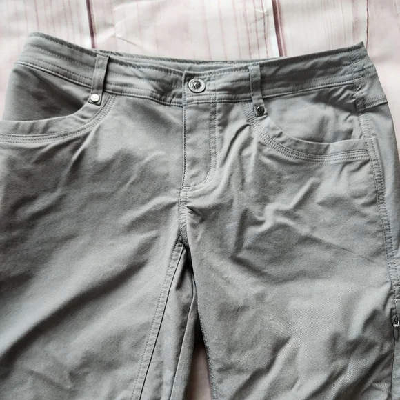 Kuhl "Trekr Kapri" Capri Pants Sage Green Hiking Gorpcore | Women's Size 4 - Picture 5 of 13